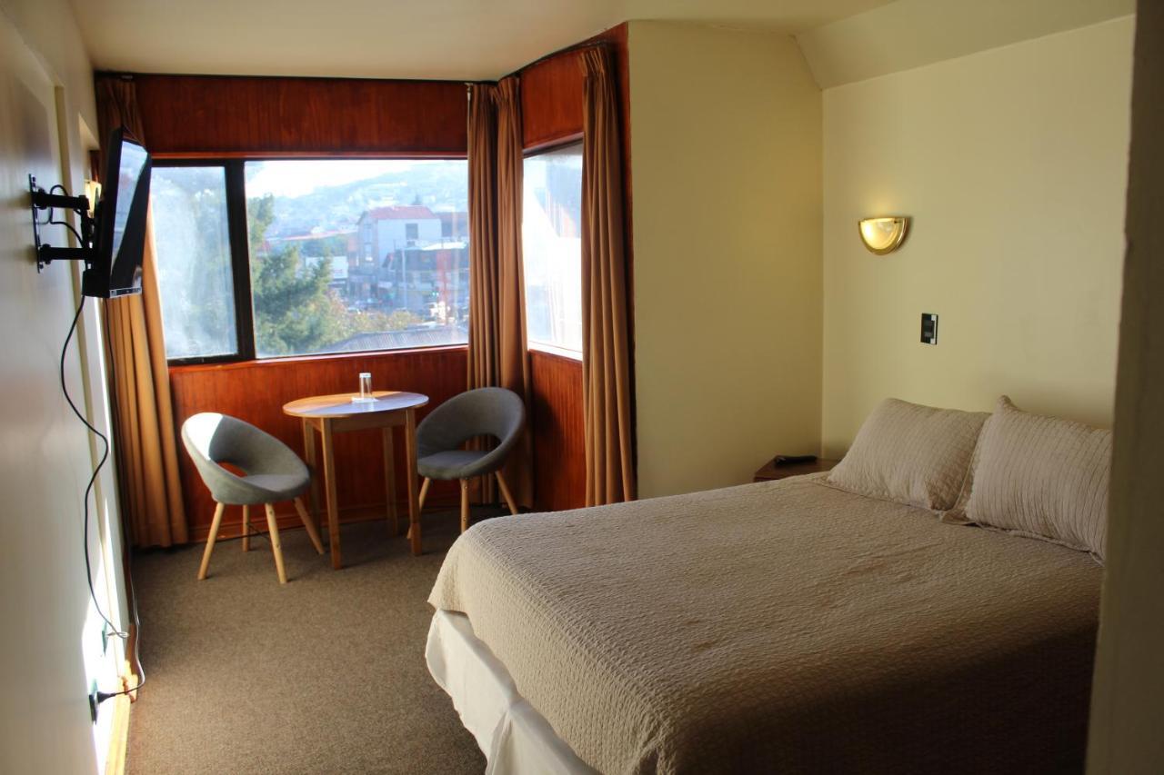 Hotel Antupiren プエルトモント エクステリア 写真