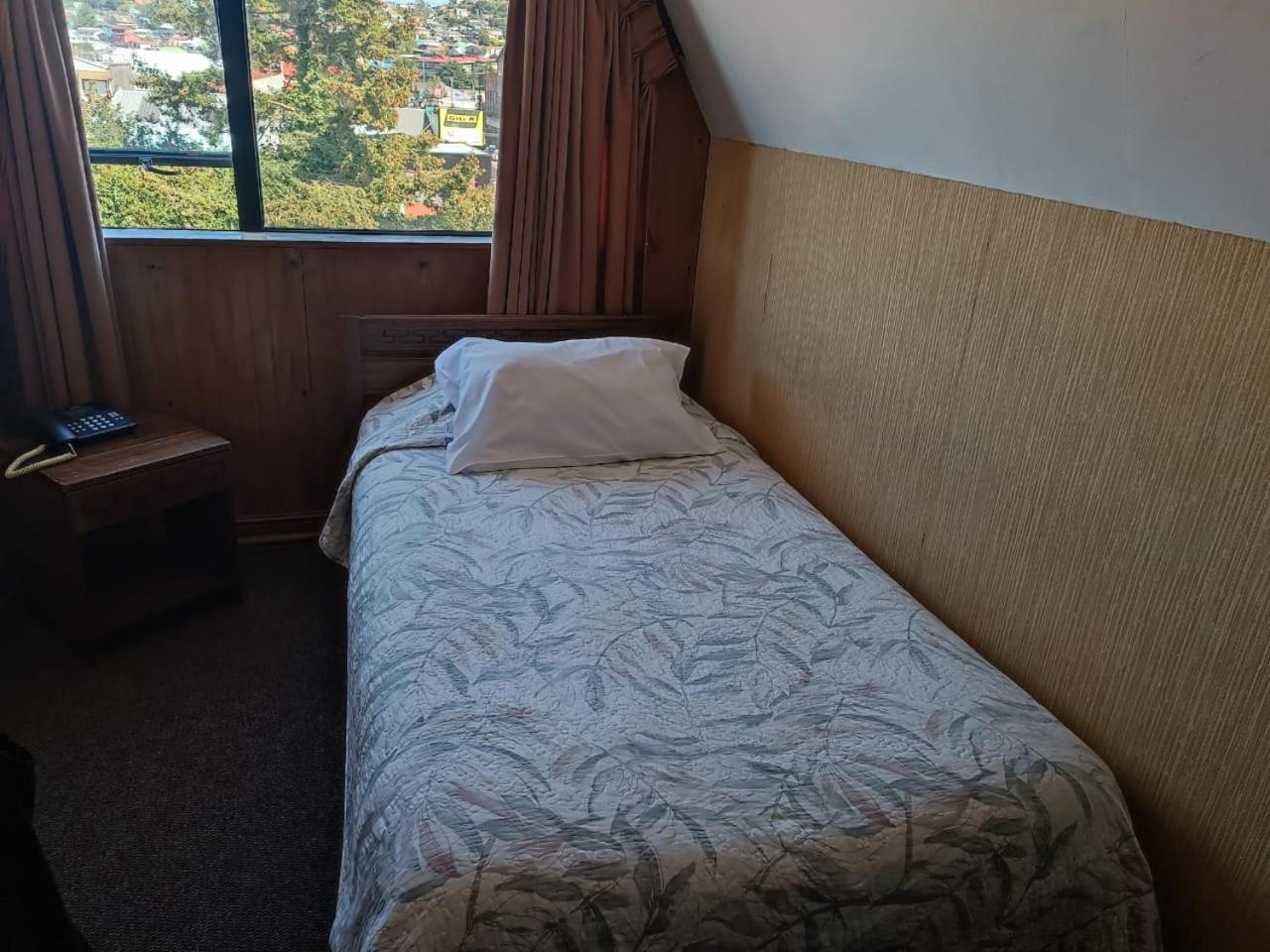 Hotel Antupiren プエルトモント エクステリア 写真