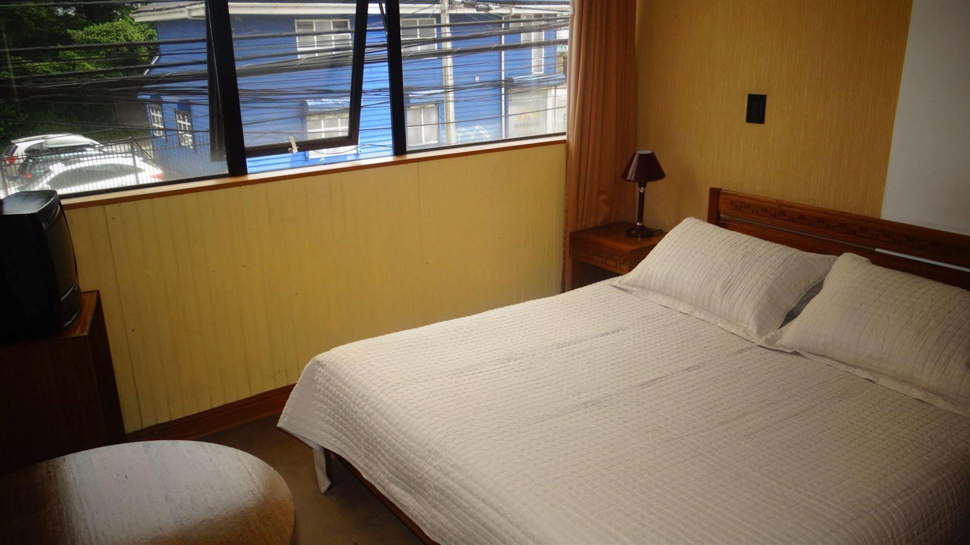 Hotel Antupiren プエルトモント エクステリア 写真