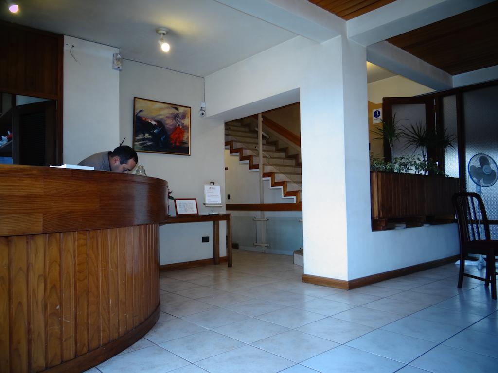 Hotel Antupiren プエルトモント エクステリア 写真
