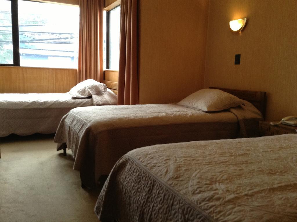Hotel Antupiren プエルトモント エクステリア 写真